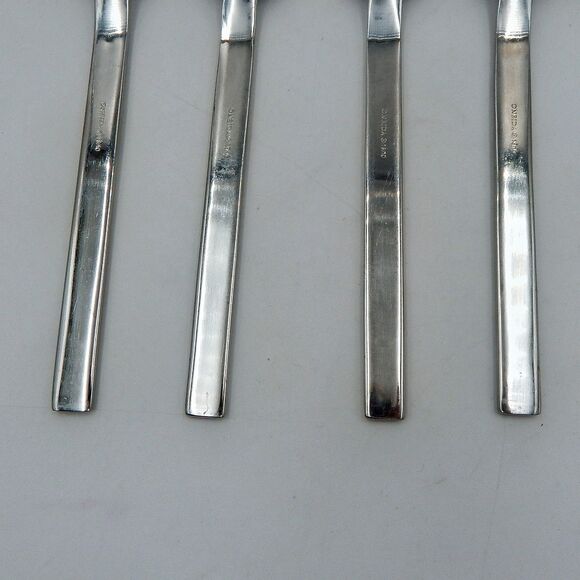 Oneida Illumina 18/10 Table Place Oval Soup Spoons Stainless Flatware 7 In - Picture 5 of 11